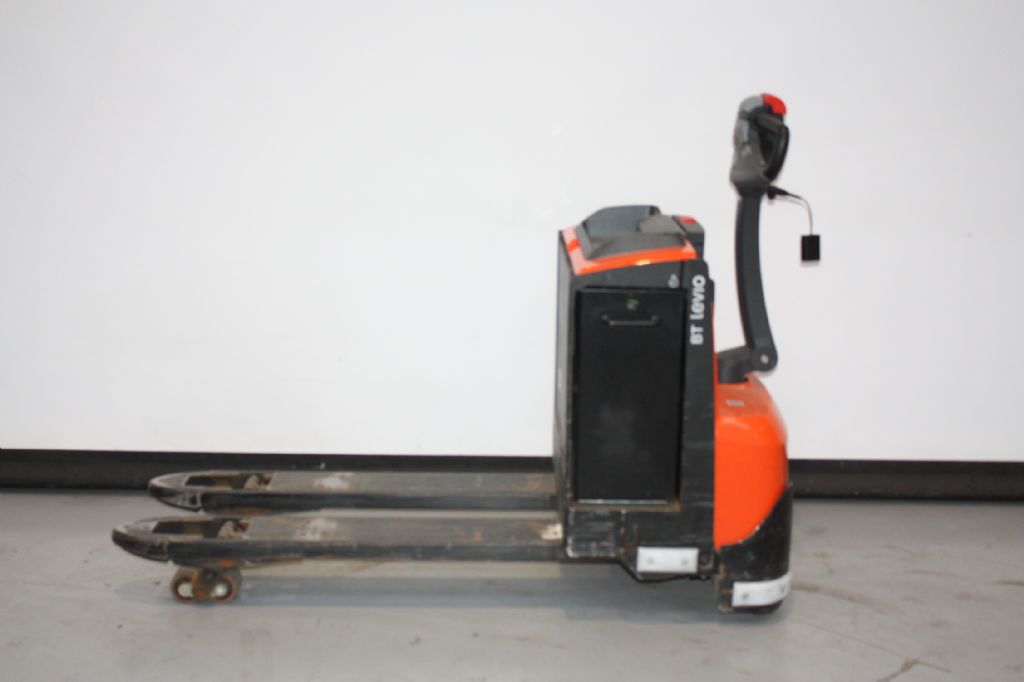 Toyota LWE200 Niederhubwagen loeffler-gabelstapler.de