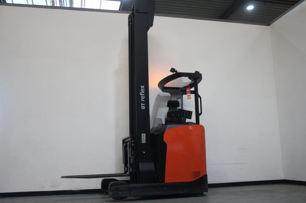 Toyota RRE160H Schubmaststapler schlueter-gabelstapler.de