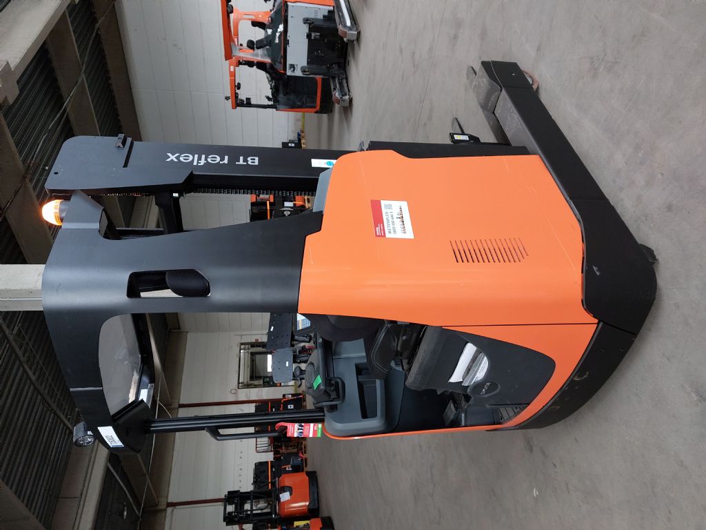 Toyota RRE160H Schubmaststapler gabelstapler-nord.de