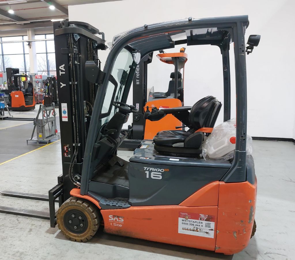 Toyota 8FBE16T Elektro 3 Rad-Stapler schlueter-gabelstapler.de