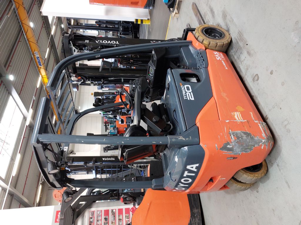 Toyota 8FBE20T Elektro 3 Rad-Stapler schlueter-gabelstapler.de