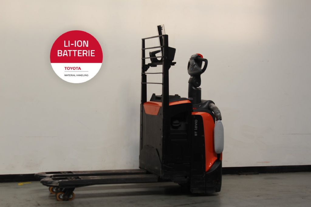 Toyota LPE250 Niederhubwagen www.foerdertechnik-rietberg.de Toyota LPE250 Niederhubwagen www.foerdertechnik-rietberg.de