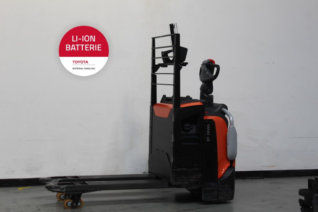 Toyota LPE250 Niederhubwagen www.foerdertechnik-rietberg.de Toyota LPE250 Niederhubwagen www.foerdertechnik-rietberg.de