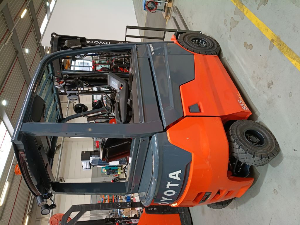 Toyota 9FBMK25T Elektro 4 Rad-Stapler gabelstapler-nord.de