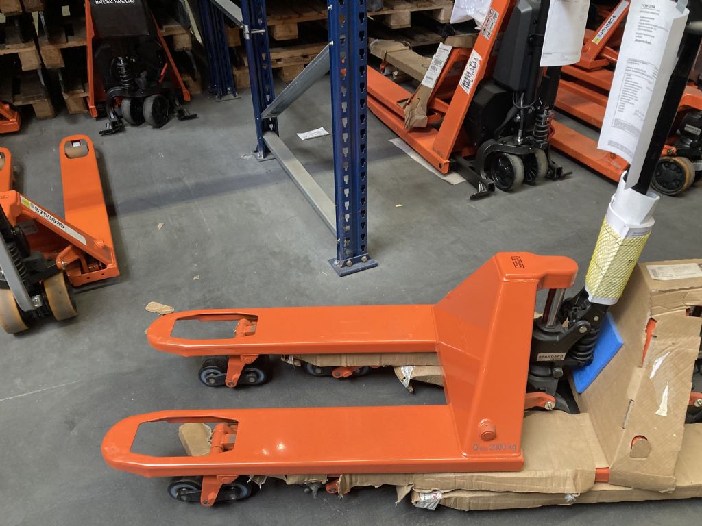 Toyota LHM230 Handhubwagen www.heinbockel-gabelstapler.de