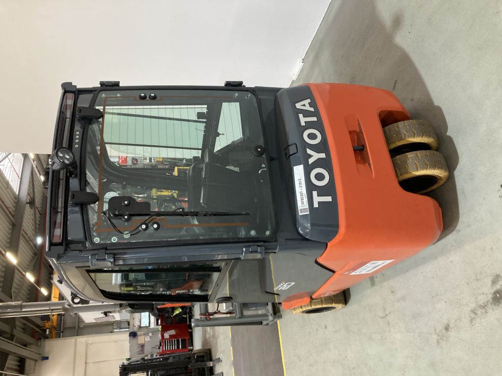 Toyota 8FBE20T Elektro 3 Rad-Stapler gabelstapler-nord.de