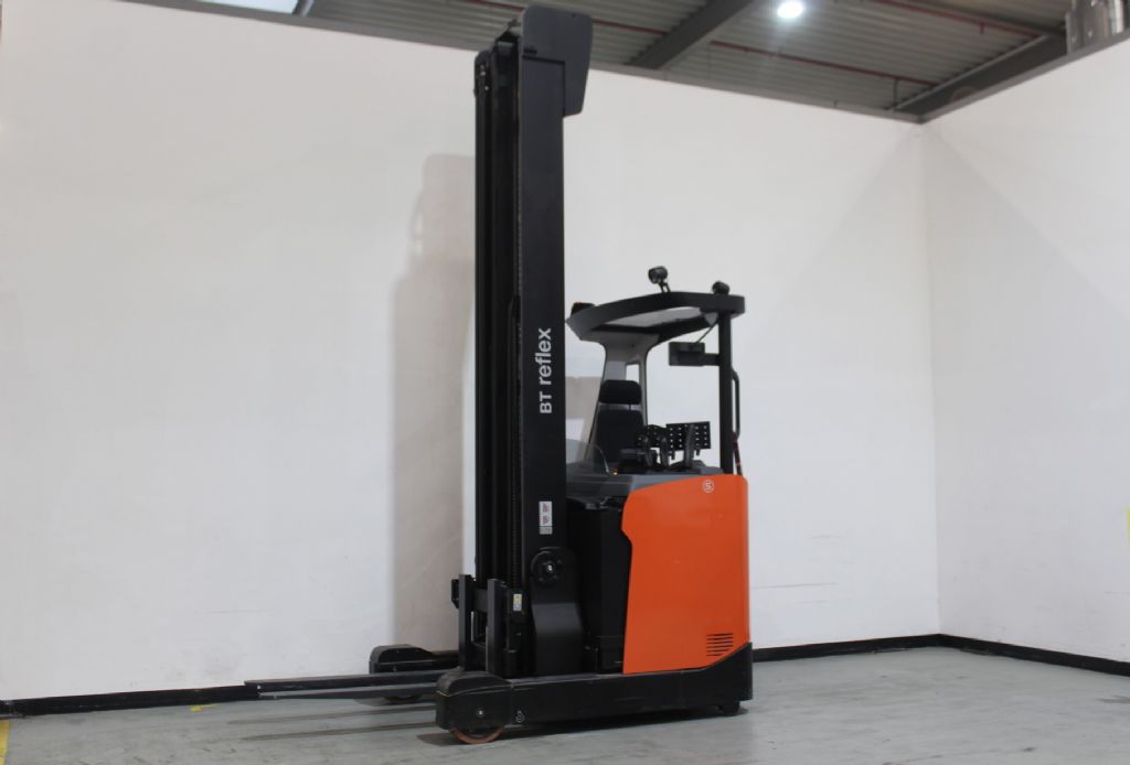 Toyota RRE160H Schubmaststapler loeffler-gabelstapler.de