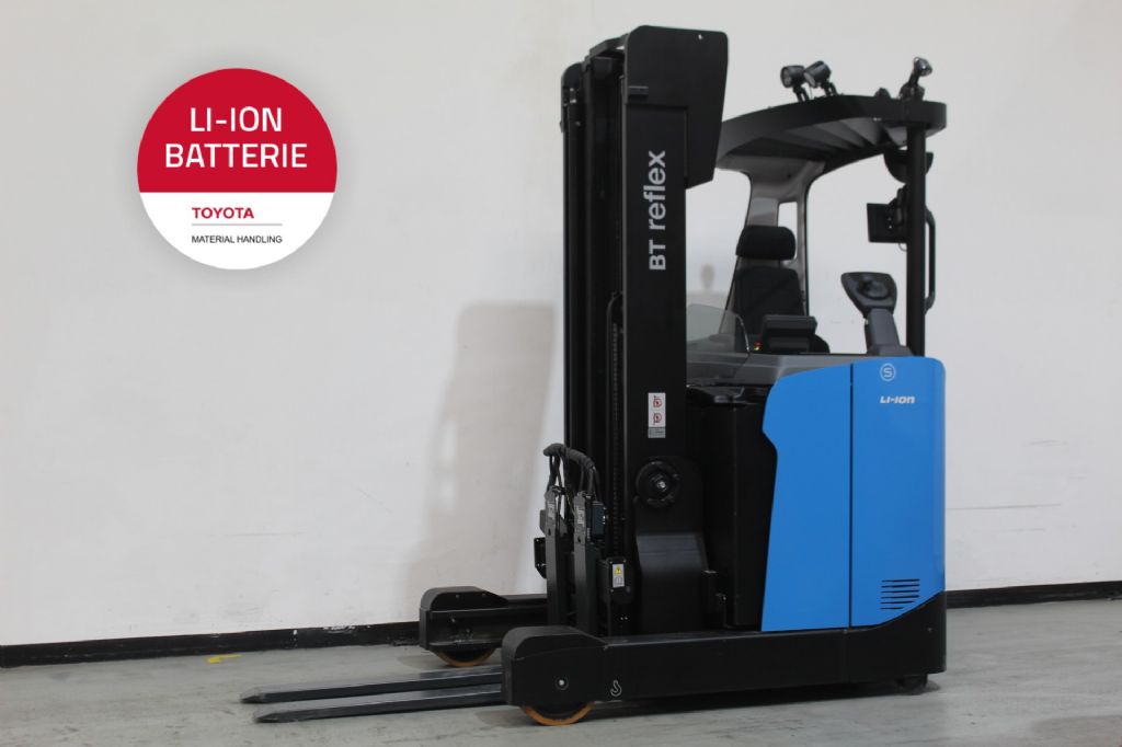 Toyota RRE160HE Schubmaststapler www.heinbockel-gabelstapler.de