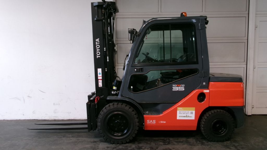 Toyota 52-8FDJF35 Dieselstapler gabelstapler-nord.de