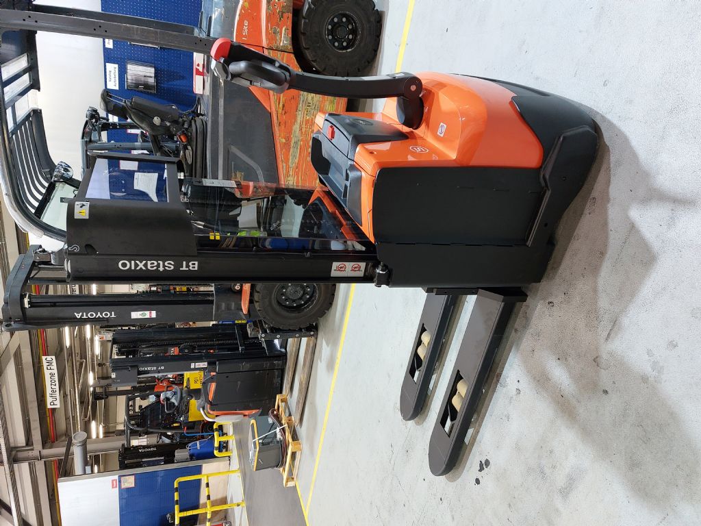 Toyota SWE120 Hochhubwagen www.foerdertechnik-rietberg.de Toyota SWE120 Hochhubwagen www.foerdertechnik-rietberg.de