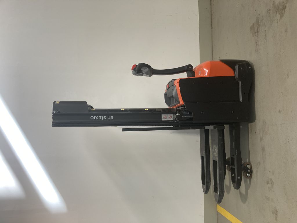 Toyota SWE120L Hochhubwagen gabelstapler-nord.de