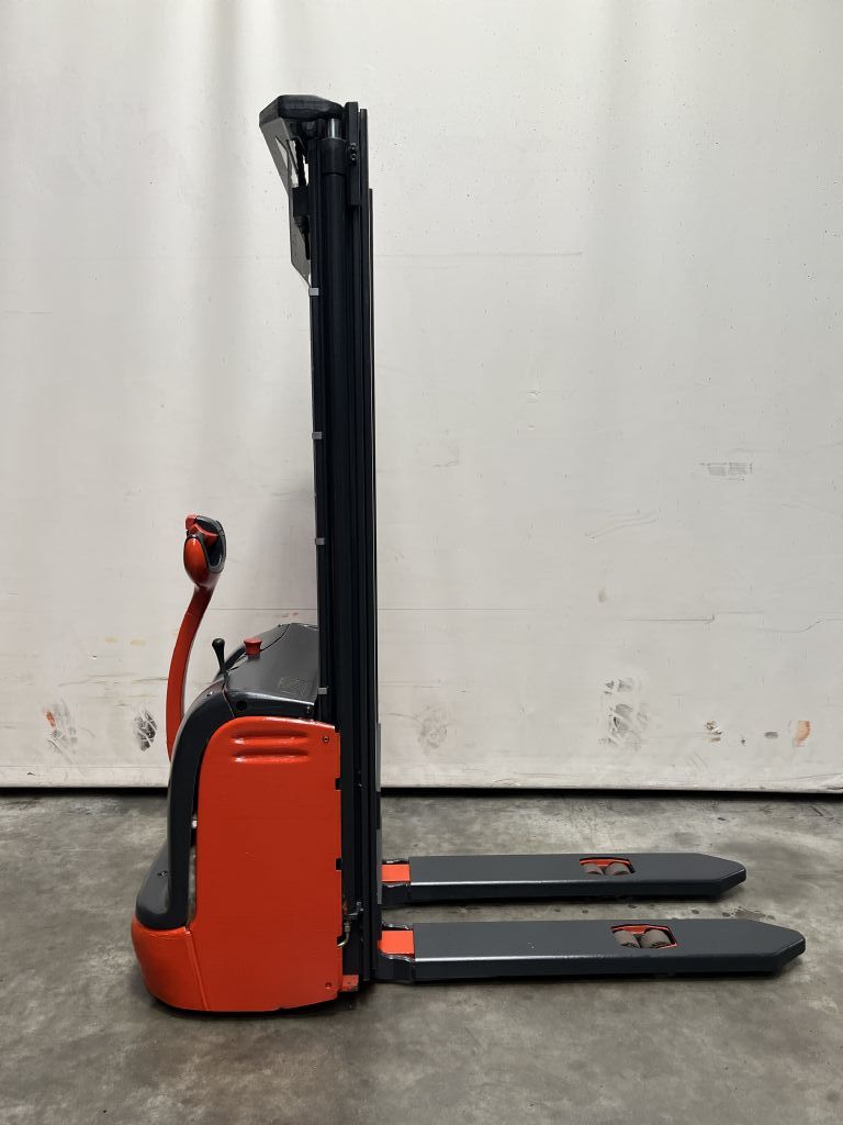 Linde L12 Hochhubwagen www.trautmann-gabelstapler.de