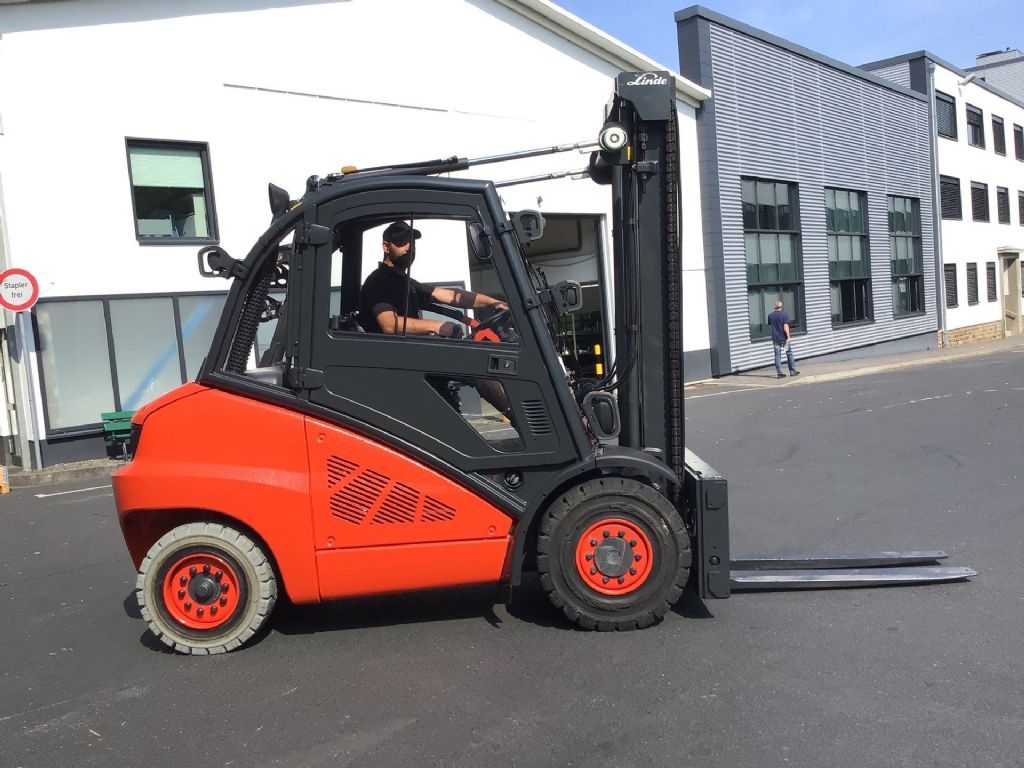 Linde H50D-02/600 Dieselstapler www.trautmann-gabelstapler.de