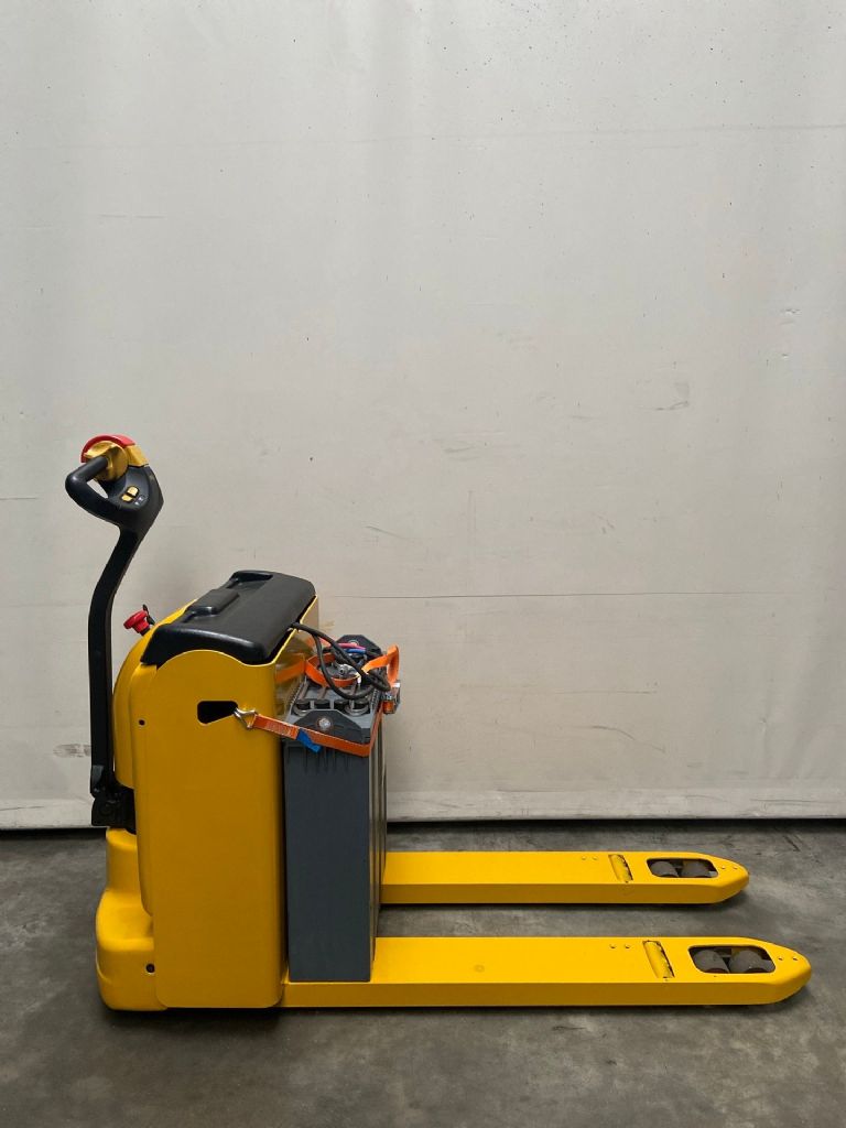 Yale MP18 Niederhubwagen www.trautmann-gabelstapler.de