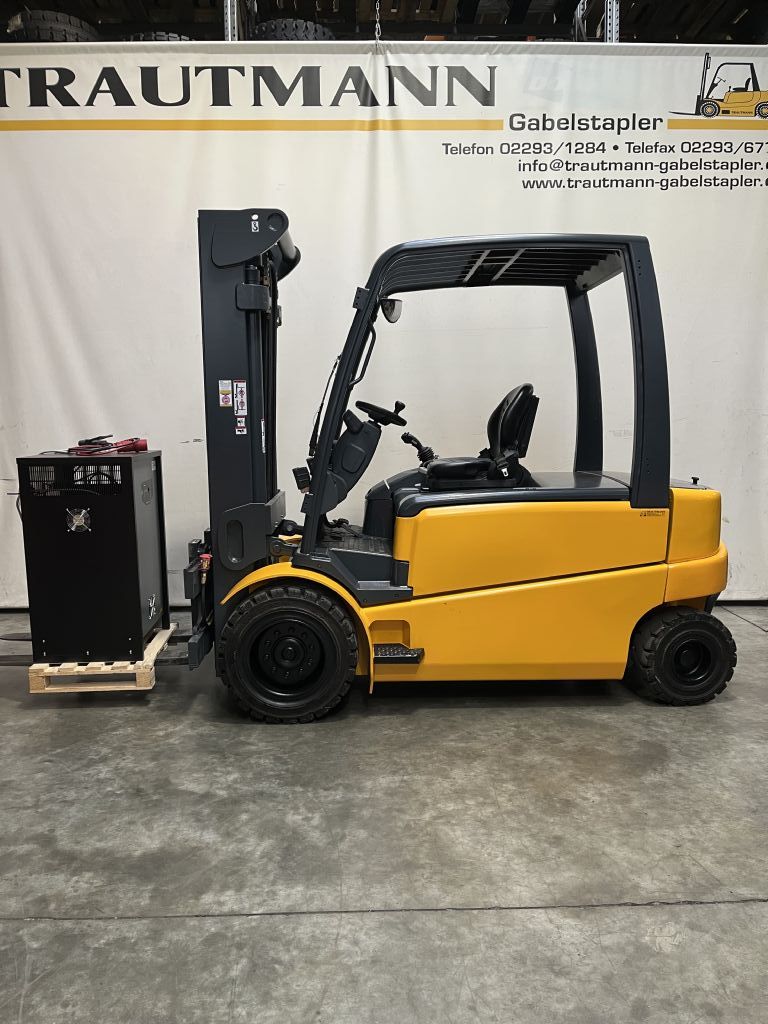 Jungheinrich EFG550492DZ Elektro 4 Rad-Stapler www.trautmann-gabelstapler.de