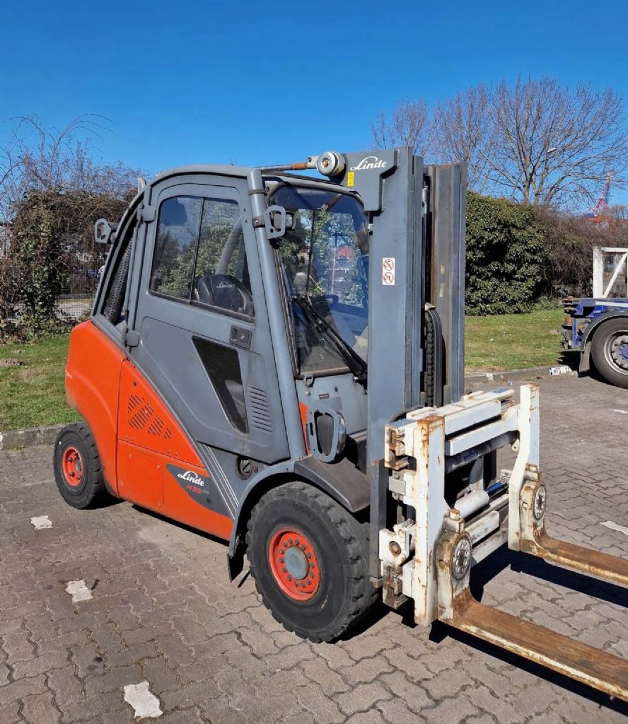 Linde H35D-02 EVO Dieselstapler www.universal-equipment.de