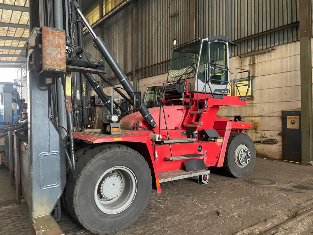 Kalmar DCF100-45E7 Carretilla elevadora para contenedores vacos www.universal-equipment.de