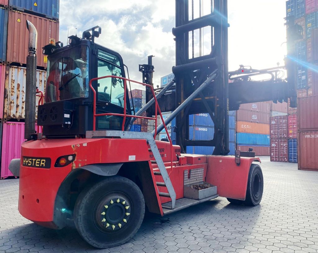 Hyster H10XM-ECD8 Chariot � container vide www.universal-equipment.de