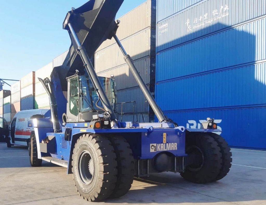 Kalmar DRG100-54S6 Empty Container Reachstacker www.universal-equipment.de