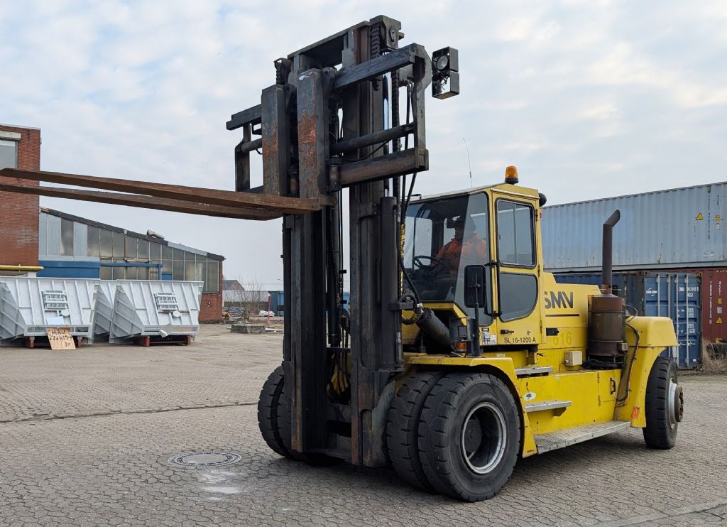 SMV SL16-1200 Schwerlaststapler - Diesel www.universal-equipment.de