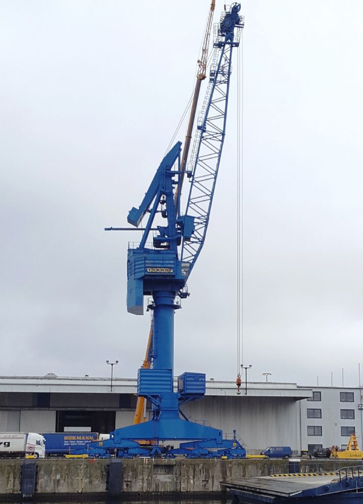 Takraf PDK STS  - Ship-to-Shore  www.universal-equipment.de