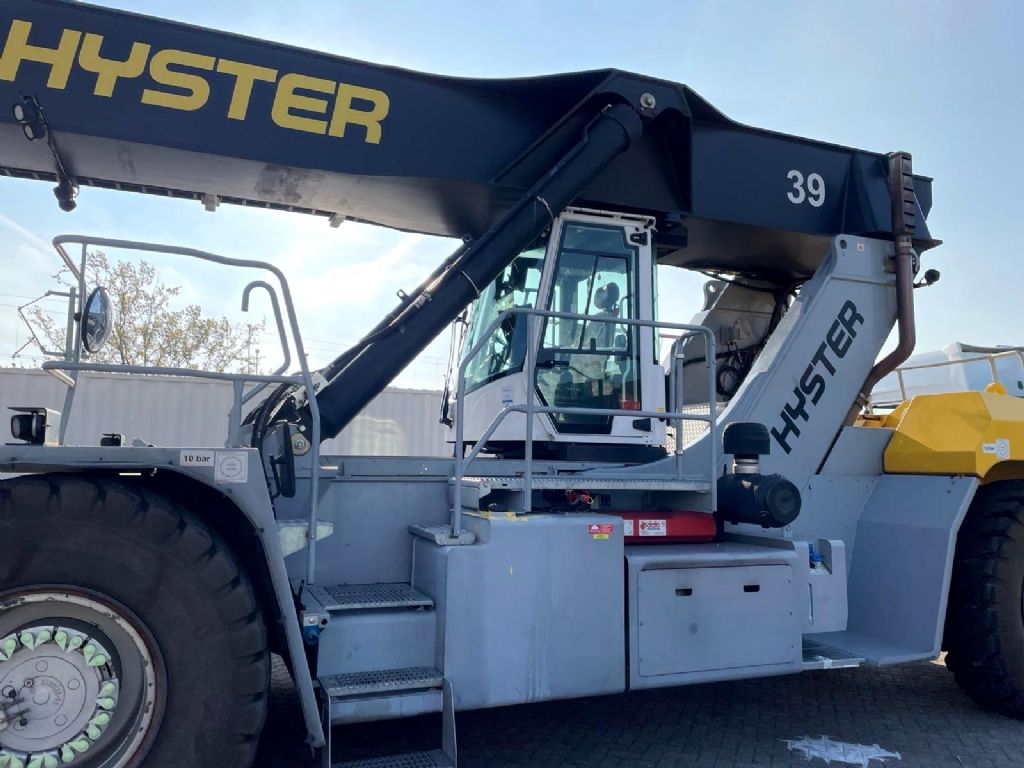 Hyster RS46-41XD/67S Vollcontainer Reachstacker www.universal-equipment.de