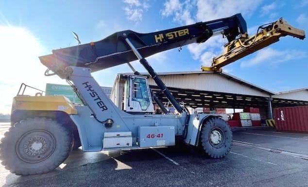 Hyster RS46-41XD/67S Vollcontainer Reachstacker www.universal-equipment.de