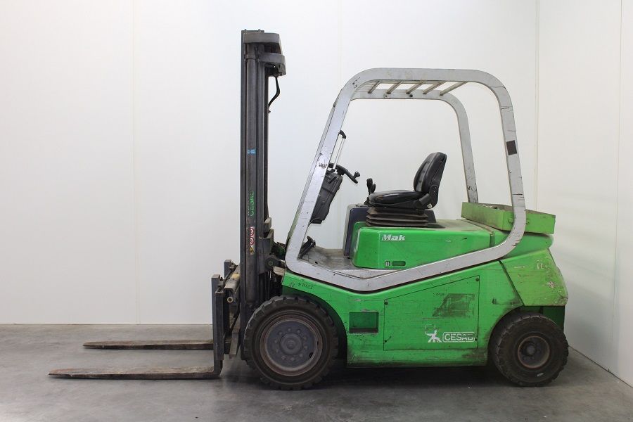 Cesab MAK 400 Elektro 4 Rad-Stapler uf-gabelstapler.de