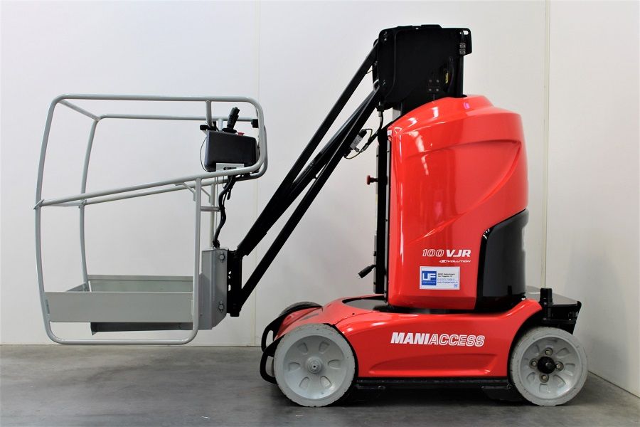 Manitou 100 VJR Evolution Senkrecht Hebebhne uf-gabelstapler.de