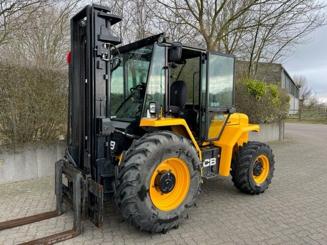 JCB-926-4-Gelndestapler-www.unruh-gabelstapler.de