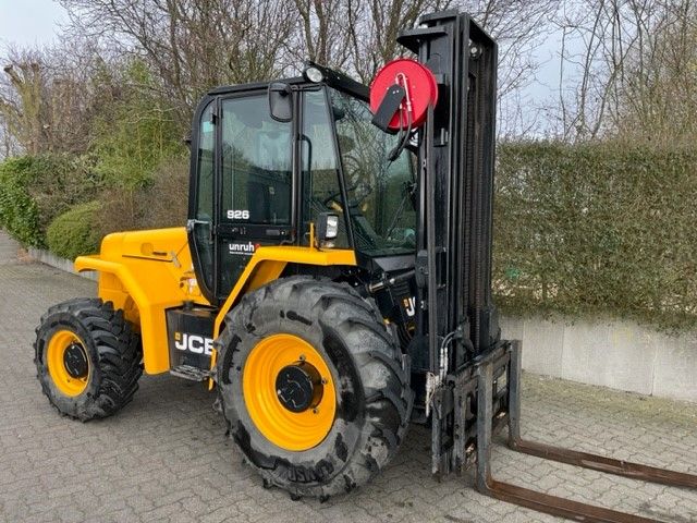 JCB-926-4-Gel�ndestapler-www.unruh-gabelstapler.de
