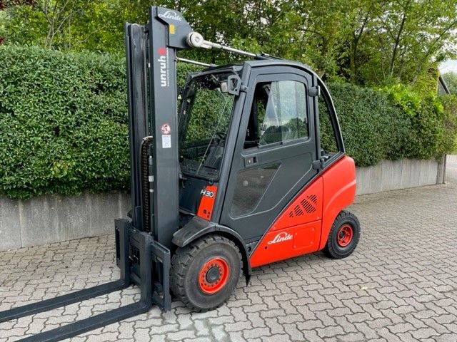 Linde-H30D-Dieselstapler-www.unruh-gabelstapler.de