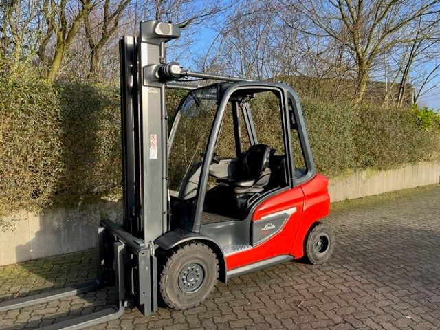 Linde-H30D-Dieselstapler-www.unruh-gabelstapler.de