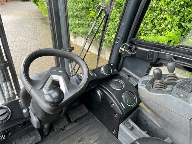 Linde-H30D-Dieselstapler-www.unruh-gabelstapler.de