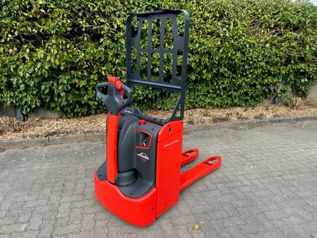 Linde-T18-Niederhubwagen-www.unruh-gabelstapler.de