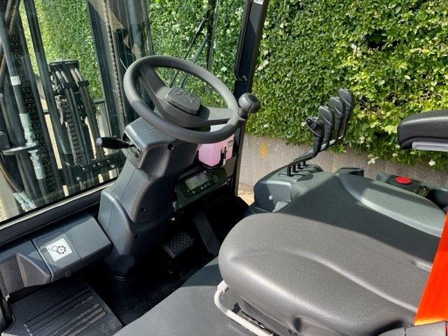 Bobcat-B25X-7 Plus-Elektro 4 Rad-Stapler-www.unruh-gabelstapler.de