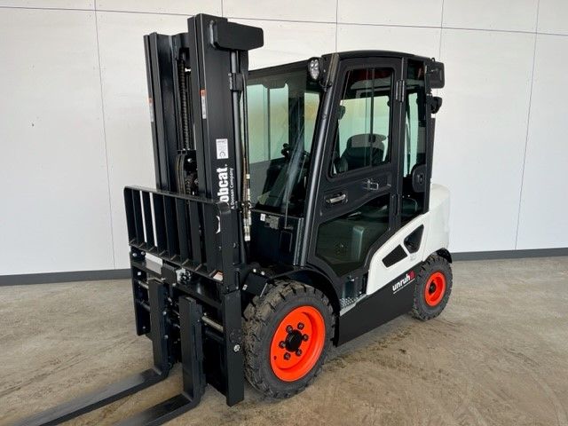 Bobcat-D30S-9-Dieselstapler-www.unruh-gabelstapler.de