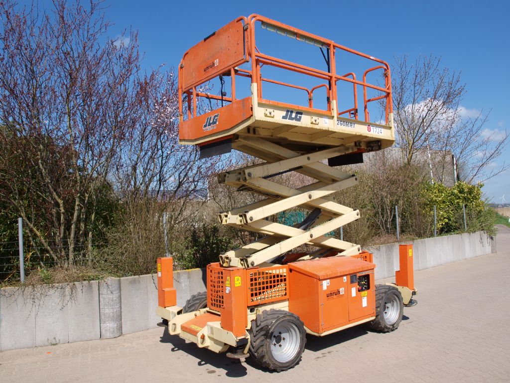 JLG-MRT260-Scherenarbeitsbhne-www.unruh-gabelstapler.de