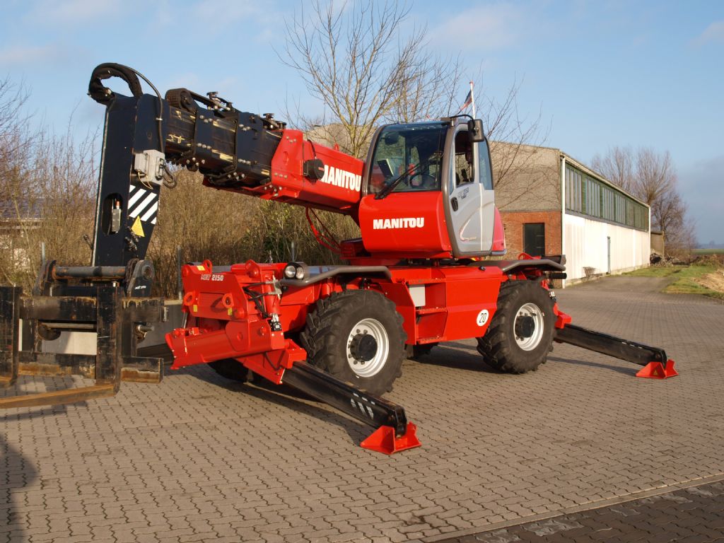 Manitou-TS ROTO 2150-Teleskopstapler drehbar-www.unruh-gabelstapler.de