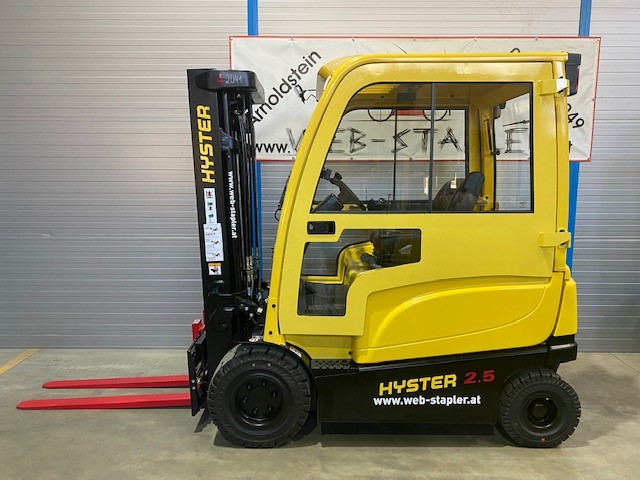 Hyster J2.5XN Elektro 4 Rad-Stapler www.sbstapler.ch