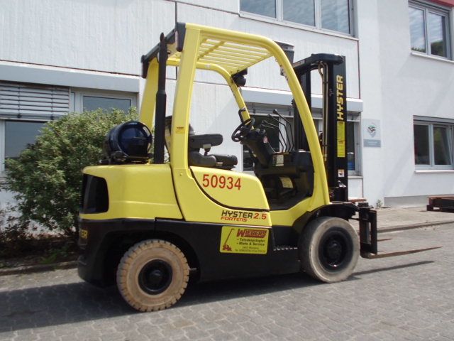 Hyster-H2.5FT-Treibgasstapler-www.wiegers-gabelstapler.de