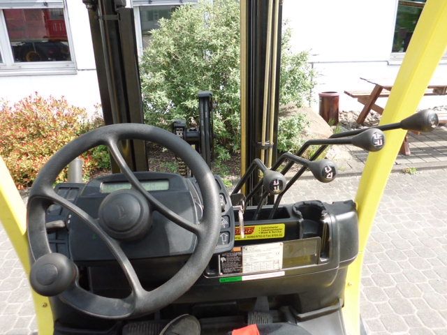 Hyster-H2.5FT-Treibgasstapler-www.wiegers-gabelstapler.de Hyster-H2.5FT-Treibgasstapler-www.wiegers-gabelstapler.de