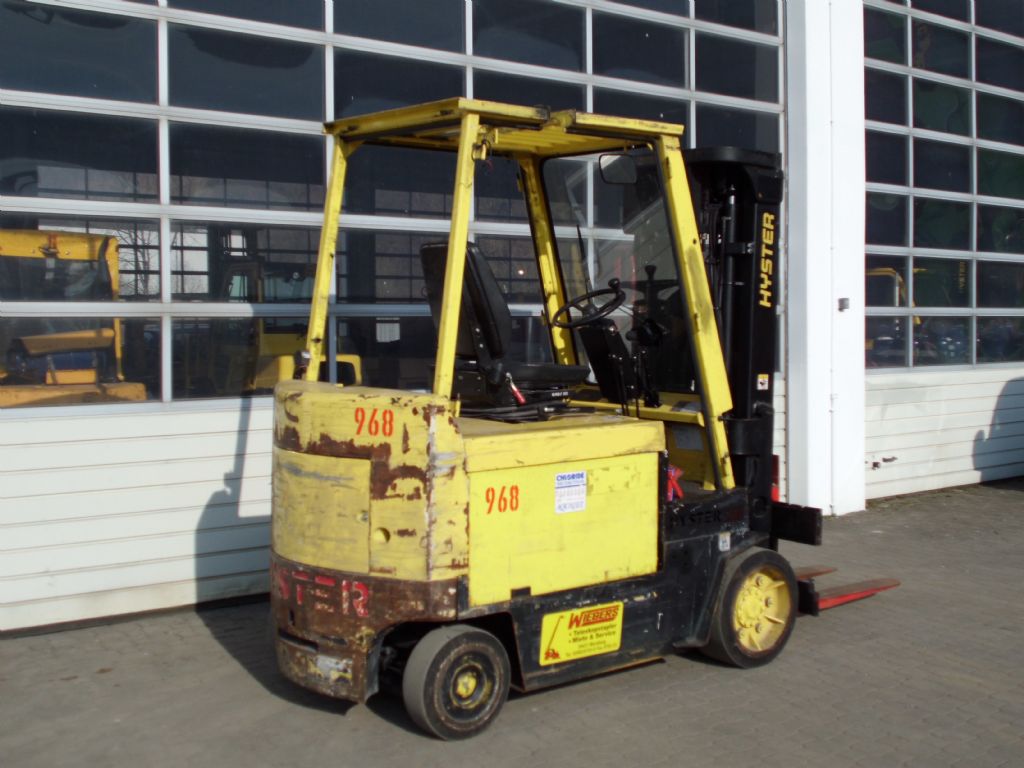Hyster-E 4.00 XL-Elektro 4 Rad-Stapler-www.wiegers-gabelstapler.de Hyster-E 4.00 XL-Elektro 4 Rad-Stapler-www.wiegers-gabelstapler.de