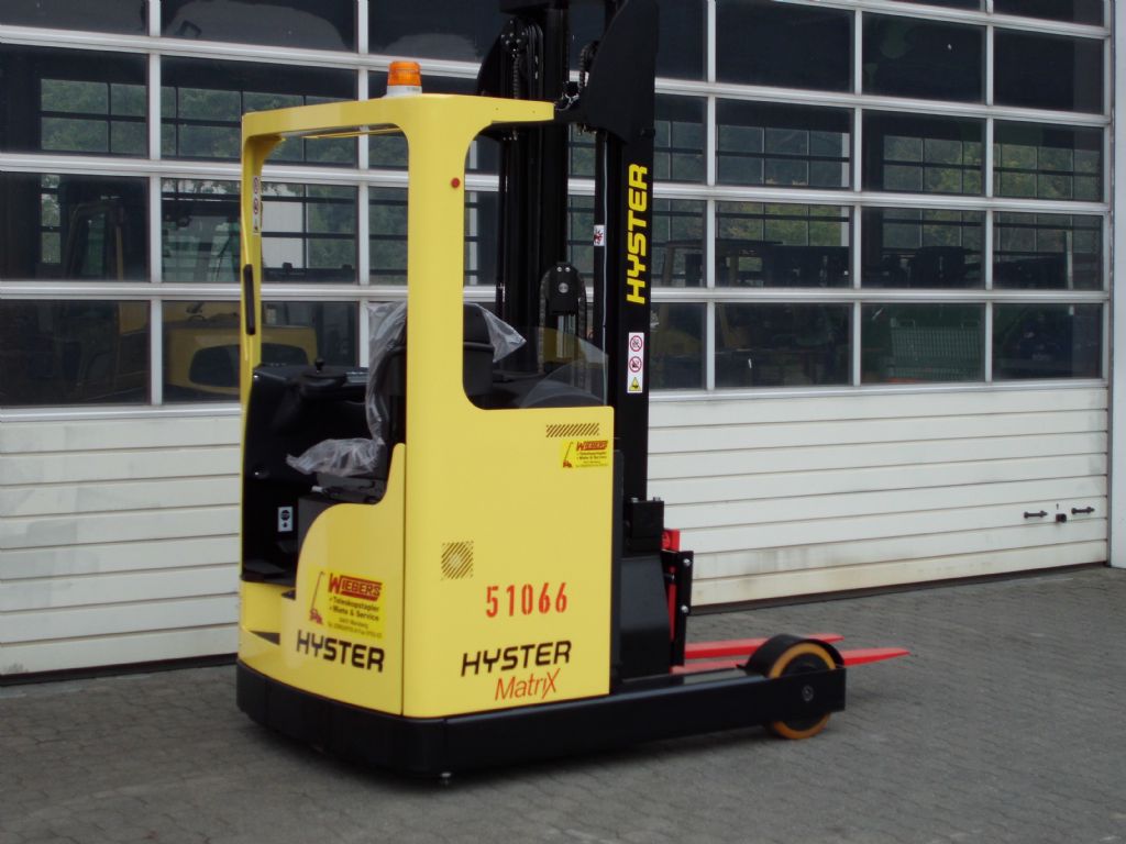 Hyster-R1.6-Schubmaststapler-www.wiegers-gabelstapler.de Hyster-R1.6-Schubmaststapler-www.wiegers-gabelstapler.de