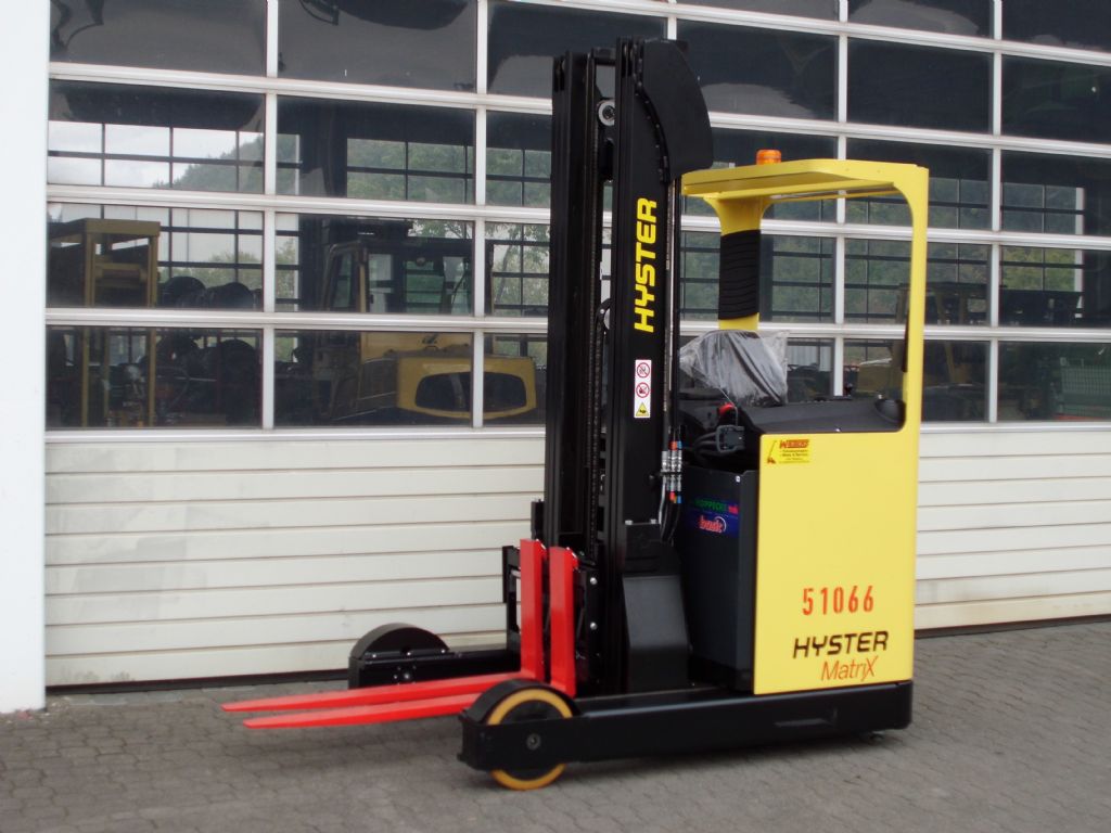 Hyster-R1.6-Schubmaststapler-www.wiegers-gabelstapler.de Hyster-R1.6-Schubmaststapler-www.wiegers-gabelstapler.de