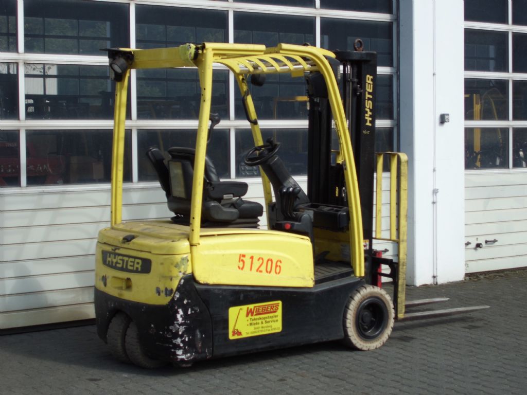 Hyster-J2.00XNT-Elektro 3 Rad-Stapler-www.wiegers-gabelstapler.de Hyster-J2.00XNT-Elektro 3 Rad-Stapler-www.wiegers-gabelstapler.de