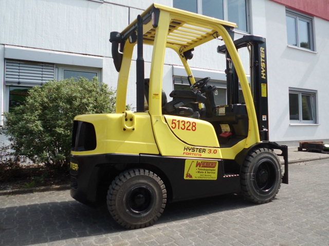 Hyster-H3.0FT-Dieselstapler-www.wiegers-gabelstapler.de Hyster-H3.0FT-Dieselstapler-www.wiegers-gabelstapler.de