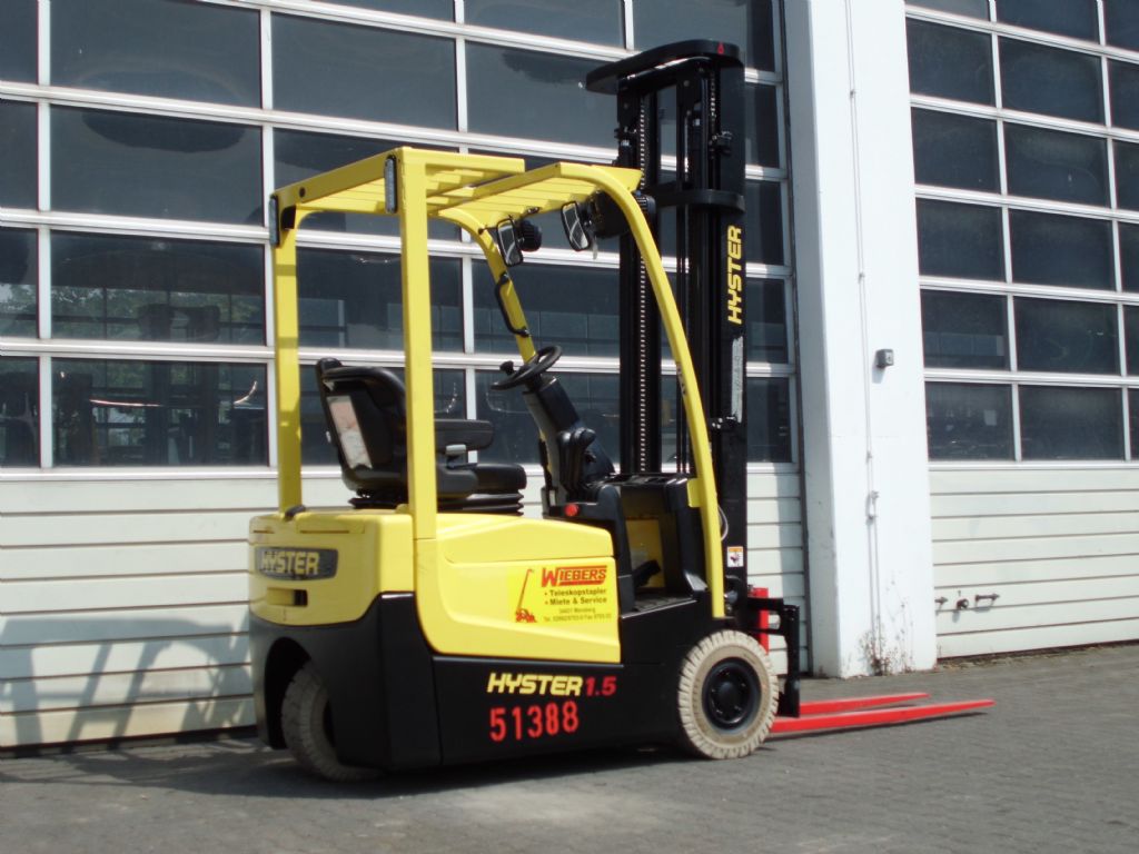 Hyster-A1.5XNT-Elektro 3 Rad-Stapler-www.wiegers-gabelstapler.de Hyster-A1.5XNT-Elektro 3 Rad-Stapler-www.wiegers-gabelstapler.de