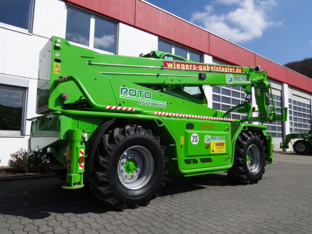 Merlo-Roto 45.21 MCSS Mietgerät - Verfügbarkeit nach Rücksprache-Teleskopstapler drehbar-www.wiegers-gabelstapler.de Merlo-Roto 45.21 MCSS Mietgerät - Verfügbarkeit nach Rücksprache-Teleskopstapler drehbar-www.wiegers-gabelstapler.de