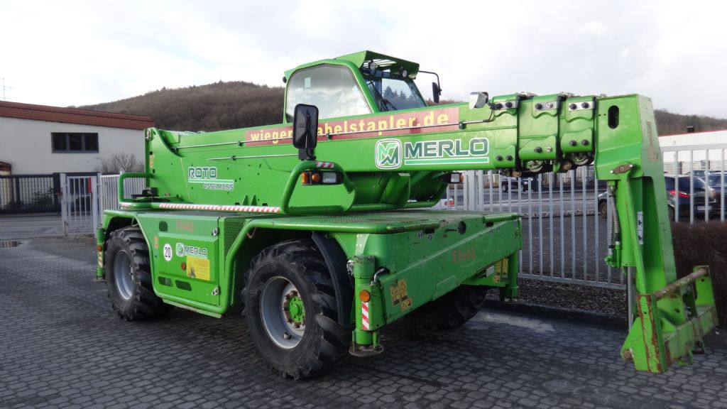 Merlo-Roto 45.21 MCSS Mietgerät - Verfügbarkeit nach Rücksprache-Teleskopstapler drehbar-www.wiegers-gabelstapler.de Merlo-Roto 45.21 MCSS Mietgerät - Verfügbarkeit nach Rücksprache-Teleskopstapler drehbar-www.wiegers-gabelstapler.de